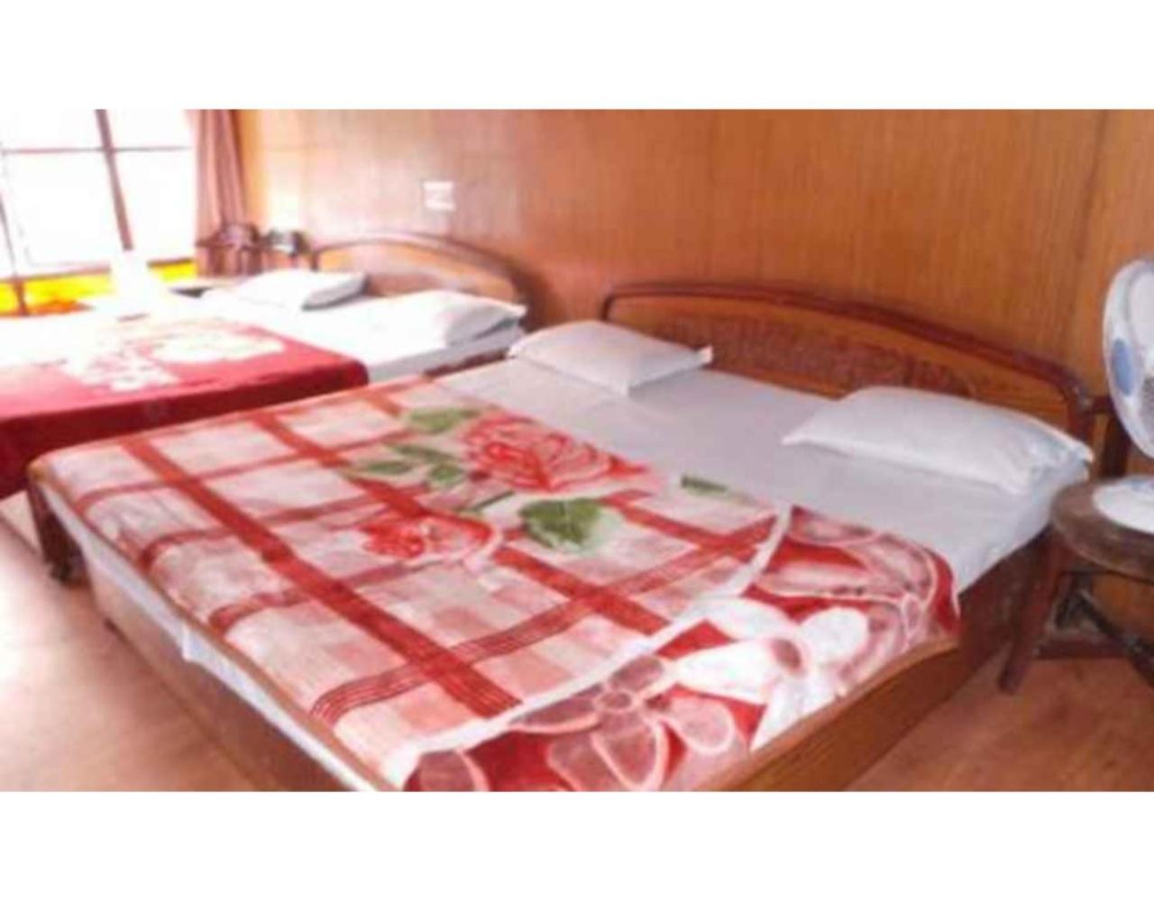 Hotel Darpan Нейнитал Екстериор снимка